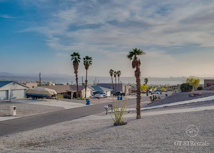 A Wave From It All - Pet & Family Friendly With Beautiful Views! *